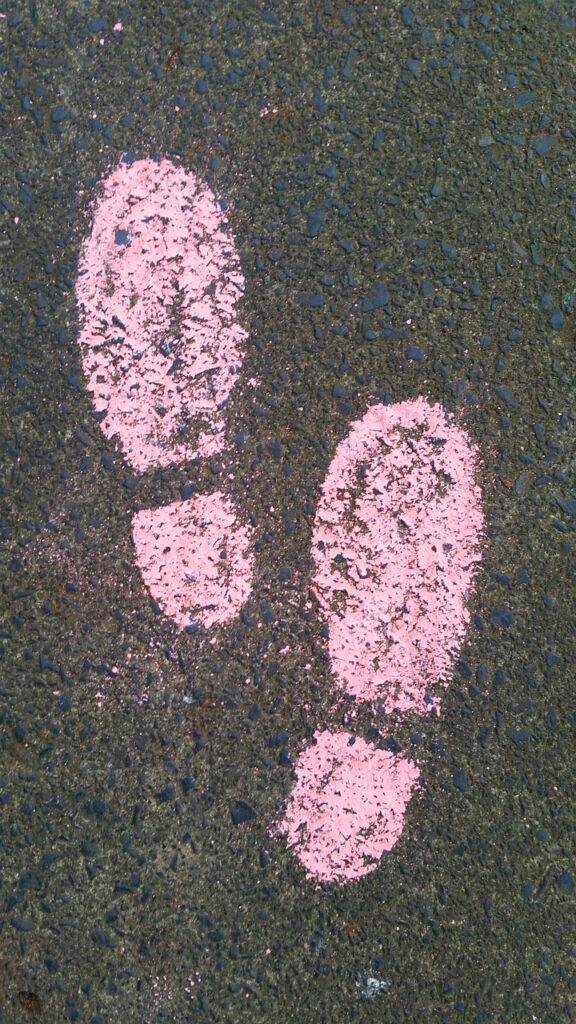 path, shoes, steps, pink, asphalt, road, to stroll, walk, pavement, on foot, go for a walk, chalk, art, children, flashlights, street circles, to paint